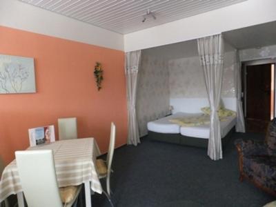 Ferienwohnung Strandhof Mohnesee Room photo